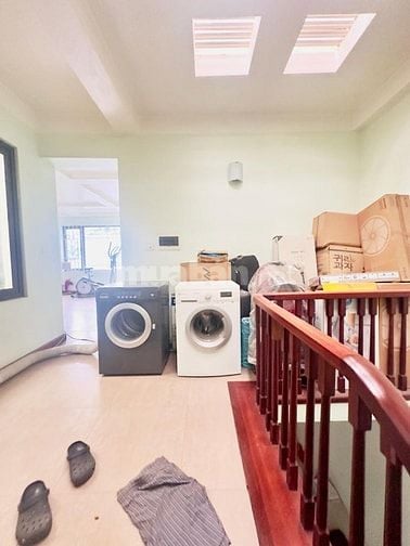 Bán nhà phân lô ngõ 61 Lạc Trung, ngõ ô tô tránh, có vỉa hè, 90m2, 4 t