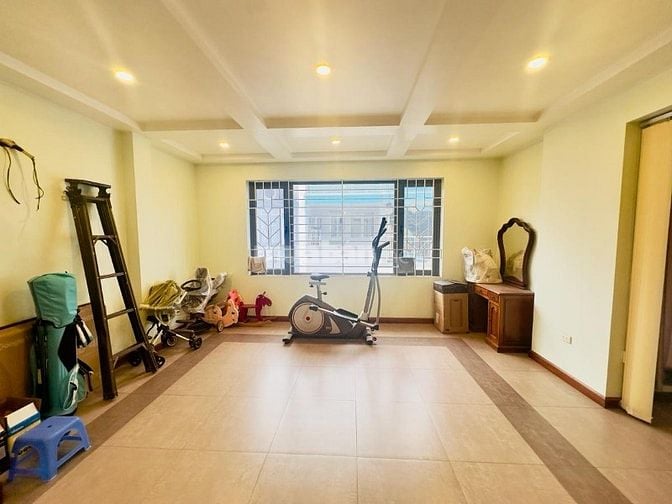 Bán nhà phân lô ngõ 61 Lạc Trung, ngõ ô tô tránh, có vỉa hè, 90m2, 4 t