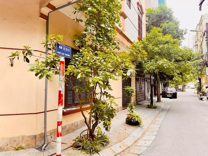 Bán nhà phân lô ngõ 61 Lạc Trung, ngõ ô tô tránh, có vỉa hè, 90m2, 4 t