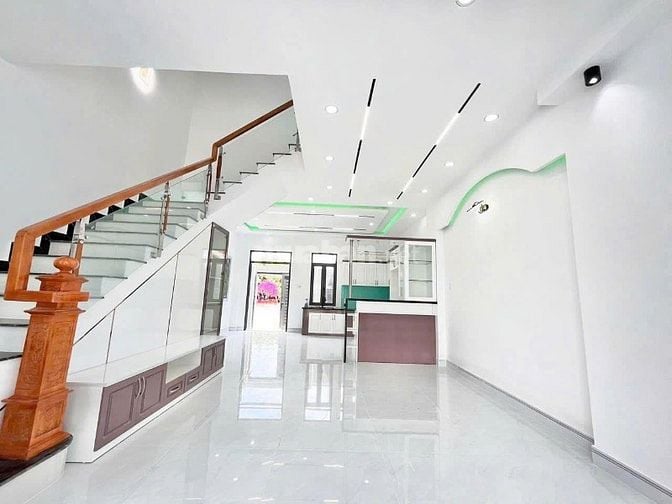 BÁN GẤP CĂN NHÀ 1T1L - MẶT TIỀN KINH DOANH CHỢ BÌNH CHÁNH .