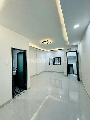 Nhà đẹp,khu vực an ninh.Tiện buôn bán kinh doanh.