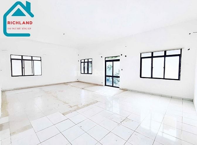 Cho Thuê Biệt Thự GÓC 2MT 01 Trần Văn Sắc, PThảo Điền,Q2_ DT:20m x 26m