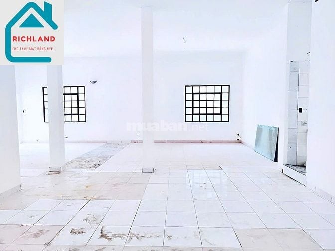 Cho Thuê Biệt Thự GÓC 2MT 01 Trần Văn Sắc, PThảo Điền,Q2_ DT:20m x 26m