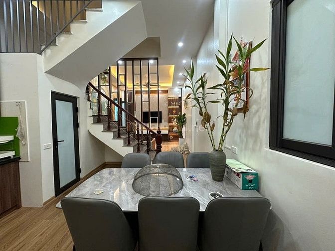 NHÀ ĐẸP MINH KHAI, HÀNG HIẾM, DÂN XÂY CHẮC CHẮN