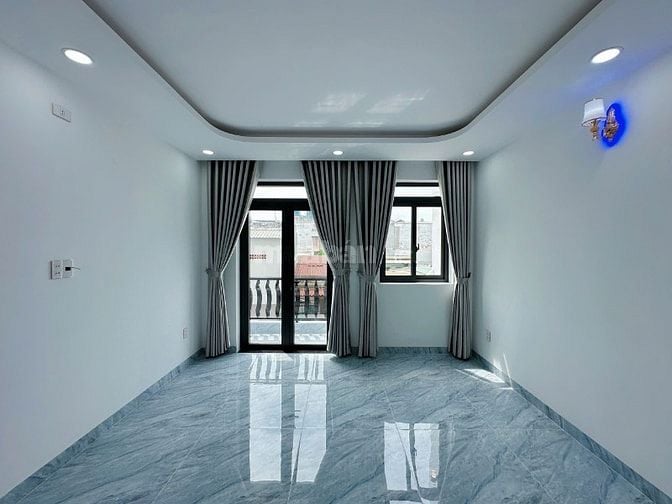 NHÀ BÌNH TÂN (4M x 20M) NGAY CẠNH KHU TÊN LỬA. CÓ THANG MÁY 450KG !!!