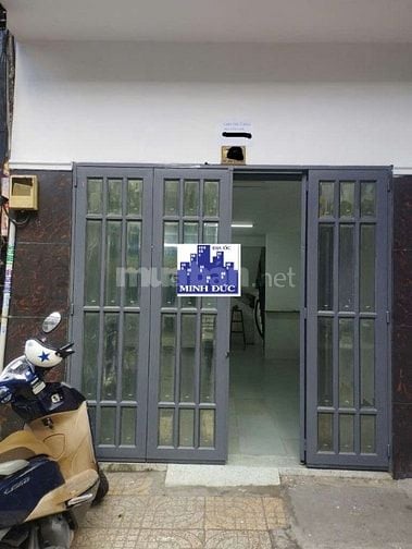 Cho thuê nhà mặt tiền Phú Giáo, P.12, Q.5 giá 18tr