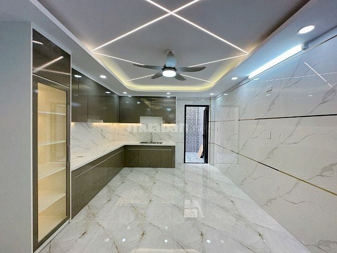 NHÀ BÌNH TÂN (4M x 20M) NGAY CẠNH KHU TÊN LỬA. CÓ THANG MÁY 450KG !!!