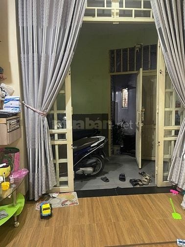 Chính Chủ Bán Nhà Đẹp – Vị Trí Đắc Địa, Giá Tốt, Sổ Hồng Riêng ở GV