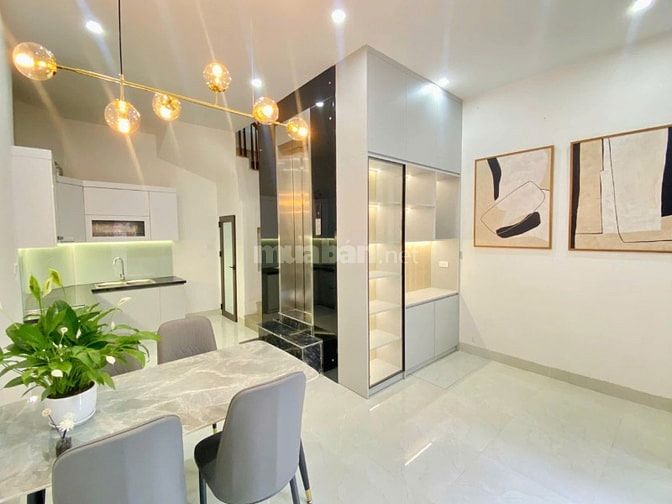 Hiếm! Nhà đẹp Quan Nhân_5 tầng thang máy_4,6m mặt tiền sổ đẹp_hơn 7 tỷ