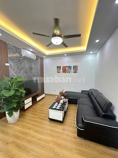 Bán căn chung cư Kim Văn Kim Lũ đẹp, view trường quốc tế, hơn 3 tỷ 
