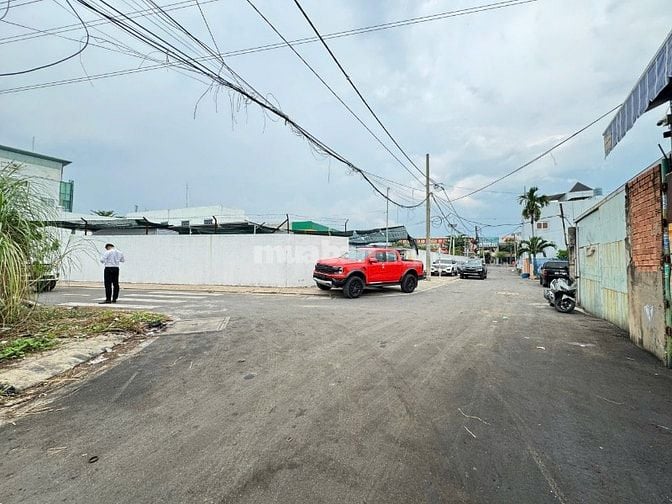 NHÀ BÌNH TÂN (4M x 13M) NGAY KHU Y TẾ KỸ THUẬT CAO. TẶNG FULL NỘI THẤT