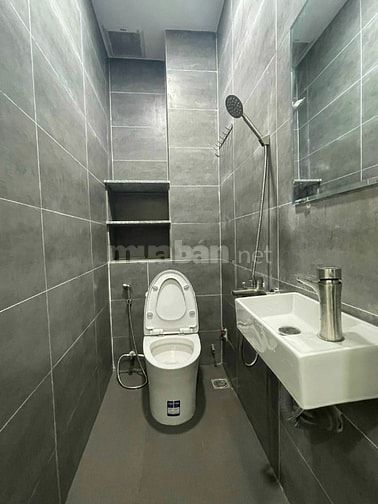 CHDV cạnh chợ Bà Chiểu, 4 x 19m, 4 tầng giá 7.9 tỷ thương lượng