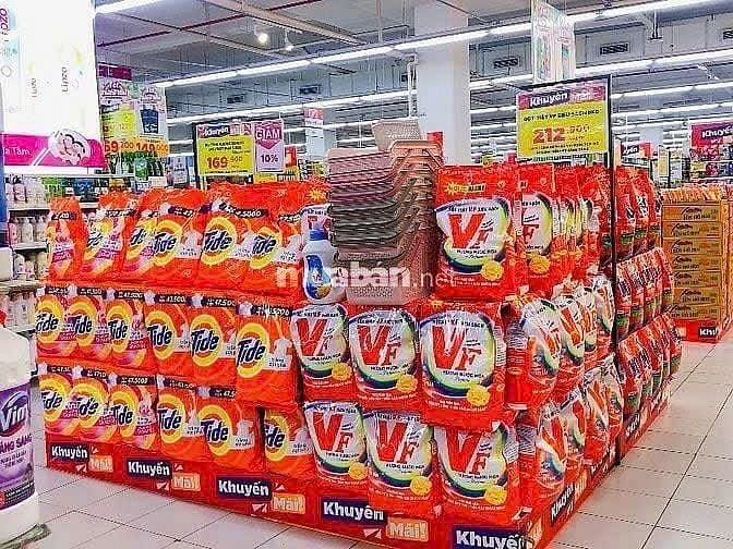 * NHẬN LIỀN* Trực quầy, phụ kho, Tạp vụ...làm Thời vụ và Chính thức Hè