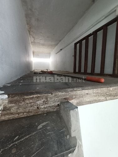 Nhà số 33 lầu 3 lô 1 chung cư Lý thái tổ , phường 1, quận 3