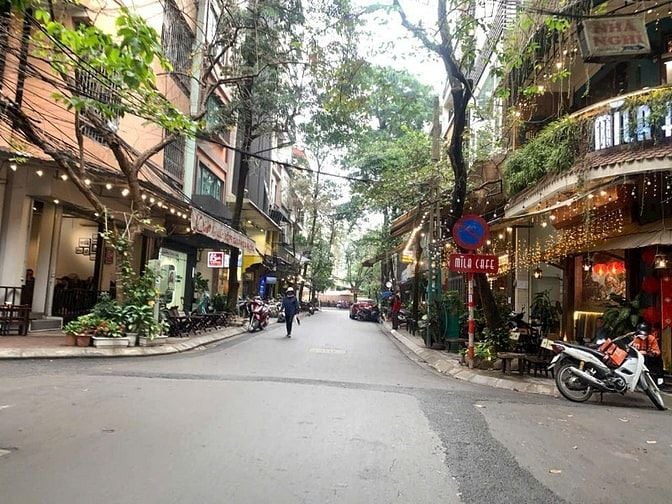 Bán nhà phố Nguyễn Chánh: DT 55M2, MT 4M, 4T, Lô góc, KD Tốt, 21.5 Tỷ