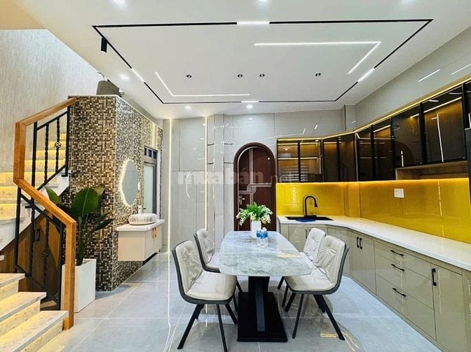 Siêu phẩm nhà ngang 5,2m 1ty780 đường Nguyễn Đình Chính, Phú Nhuận