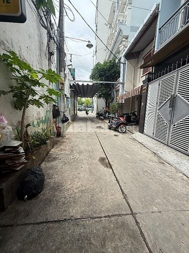 QUẬN 5 HẺM Ô TÔ 5M CÁCH MT 30M,DT GẦN 30M2 TẶNG FULL NỘI THẤT.