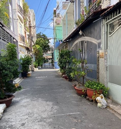 Bán gấp nhà hẻm nhựa 6m 333/12/31 Lê Văn Sỹ, P1, Tân Bình. DT: 6x13,2m