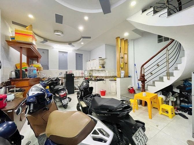 Ngang 5x15m, 4 tầng đẹp, sẵn hợp đồng 35tr/th chỉ nhỉnh 13 tỷ bán luôn