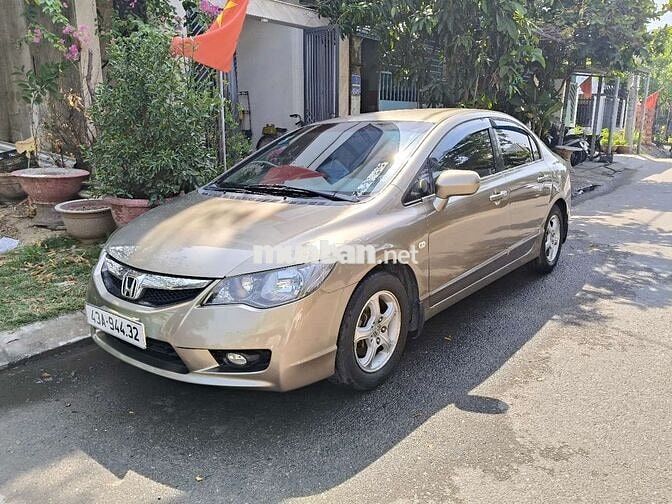 Honda civic số tự động bán hoặc cho thuê