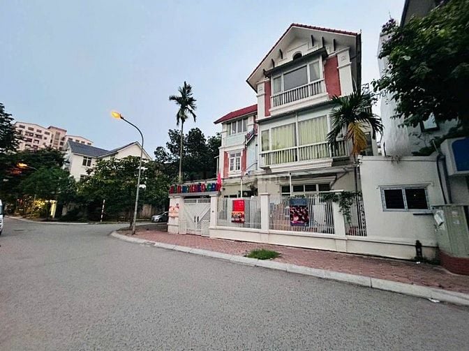 BIỆT THỰ ĐƠN LẬP- SIÊU ĐẸP- KĐT HANDIRESCO CỔ NHUẾ- PHẠM VĂN ĐỒNG 