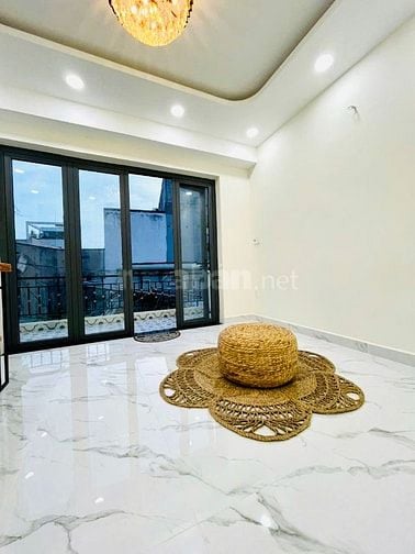 Sổ hồng chính chủ nhà mới hoàn công đầy đủ