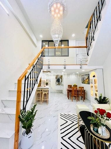 Sổ hồng chính chủ nhà mới hoàn công đầy đủ