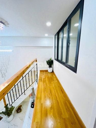 Sổ hồng chính chủ nhà mới hoàn công đầy đủ