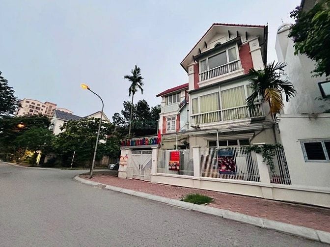 BIỆT THỰ ĐƠN LẬP- SIÊU ĐẸP- KĐT HANDIRESCO CỔ NHUẾ- PHẠM VĂN ĐỒNG 