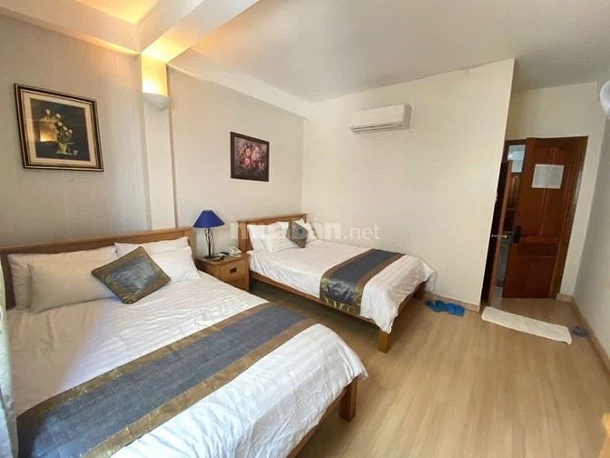 33 Bùi Viện, 6 tầng thang máy, 4x17m, HĐT 80tr/tháng