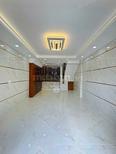 NHÀ BÌNH TÂN (4M x 16M) NGAY LÊ VĂN QUỚI. ĐƯỜNG NHỰA XE HƠI 10M THÔNG!