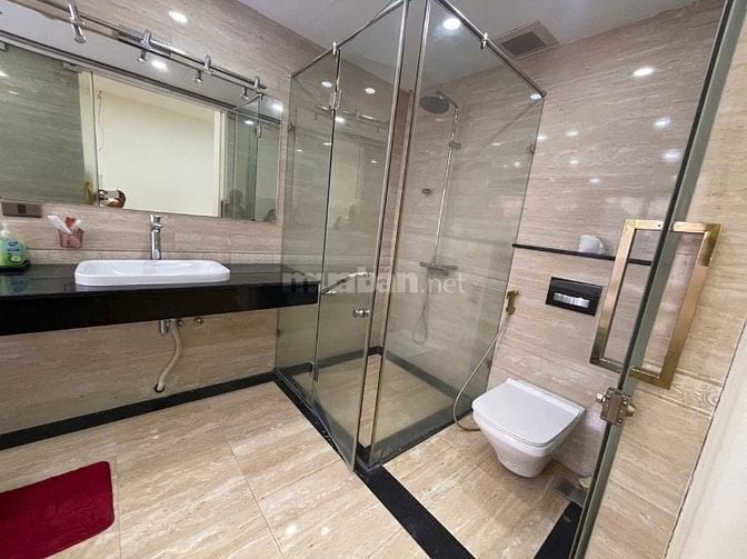 Bán Nhà vườn lô góc, 3 mặt thoáng, 5 ô tô đỗ trước cửa,Spa, Clinic,...