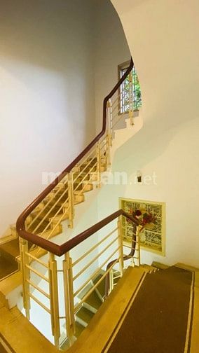 Bán nhà mặt phố Hoàng Ngân Q Cầu Giấy, 70m2, 4 tầng, MT 5,5m giá 22 tỷ