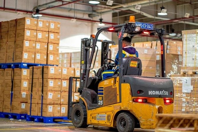 Tuyển Dụng Nhân Viên Phụ Kho Giao Nhận Hàng 