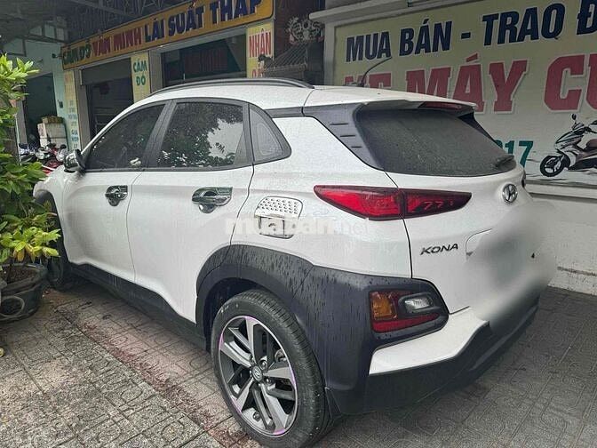 Hyundai Kona 2021 2.0 AT đặc biệt - 9600 km