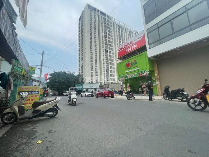 20 tr/th: Cho thuê nguyên căn 2 tầng làm văn phòng khu Vành Đai Tây