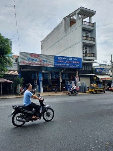 Bán nhà Mặt tiền Phạm Văn Bạch, ngang 6,2m, dài 20m, 20 tỷ