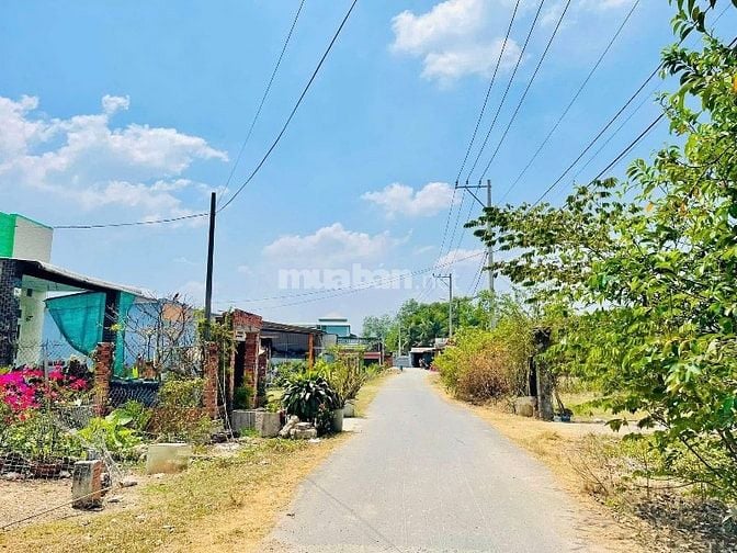 Đất bán tại Nguyễn Thị Hẹ, 480 triệu, 108m2, đẹp, nhiều tiện ích