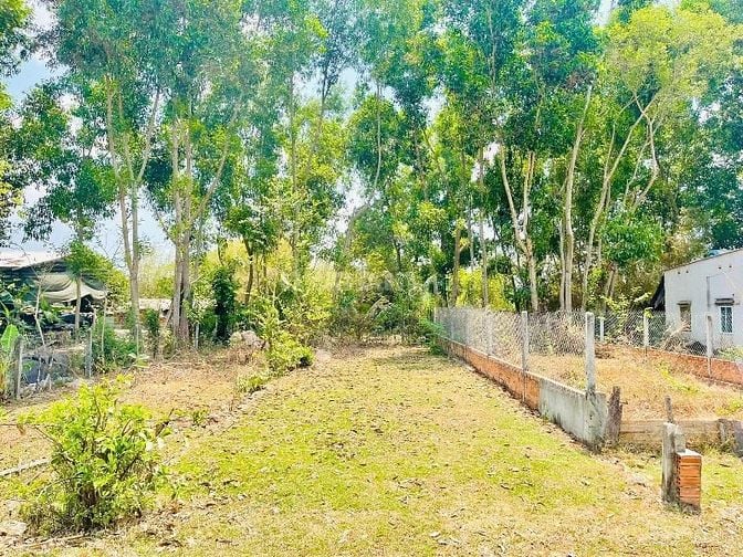 Đất bán tại Nguyễn Thị Hẹ, 480 triệu, 108m2, đẹp, nhiều tiện ích