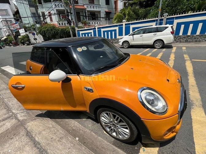 Mini Cooper nhập khẩu Hà Lan màu vàng chính chủ, biển TP.HCM