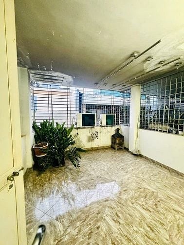 NHÀ BA ĐÌNH - THOÁNG TRƯỚC SAU - VÀI BƯỚC RA MẶT PHỐ