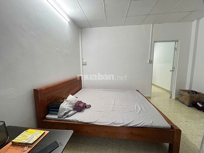 CC III Bùi Minh Trực, P5, Q8, 44,3m2 SỔ SẴN CC LIỀN . HHMG 20TR