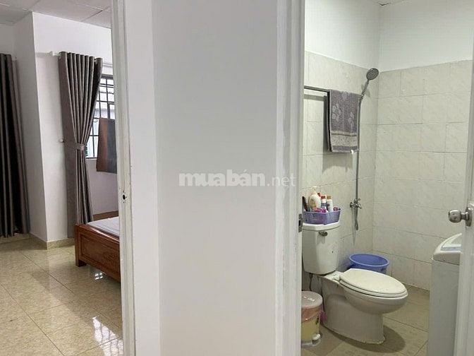 CC III Bùi Minh Trực, P5, Q8, 44,3m2 SỔ SẴN CC LIỀN . HHMG 20TR