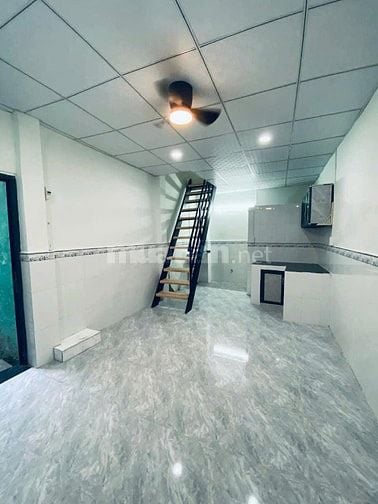 Bán Gấp Nhà mới ở ngay 21m2, 2 tầng - Gần BV Quận 5 Giá 2 tỷ x,
