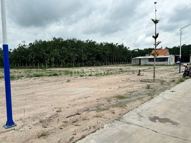 Đất trung tâm chơn thành, liền kề khu công nghiệp lớn, giá 560tr