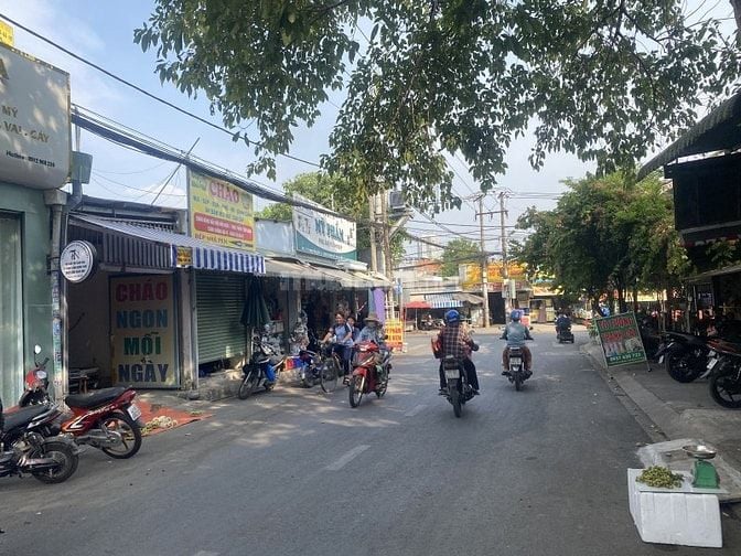  BÁN NHÀ MẶT TIỀN NGUYỄN XIỂN  THỦ ĐỨC  3TẦNG –60M VỪ Ở VỪA KINH DOANH
