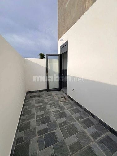 Bán căn nhà lầu đối diện khu tái định cư dân đã ở đông ngay Biên Hoà 
