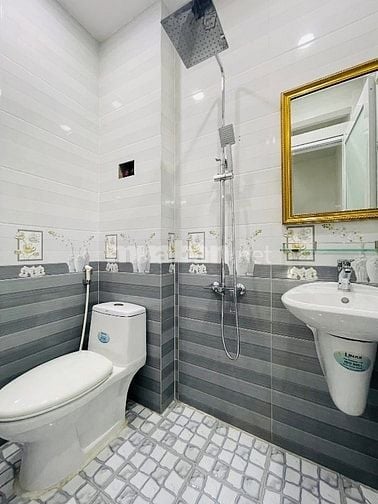 Chính chủ bán nhà Thái Phiên, Quận 11 – 1 trệt 2 lầu ST – giá 2,73 tỷ