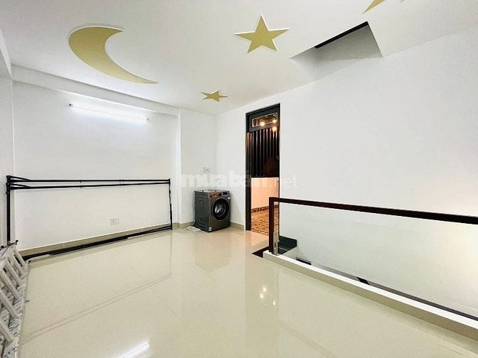 Chính chủ bán nhà Thái Phiên, Quận 11 – 1 trệt 2 lầu ST – giá 2,73 tỷ