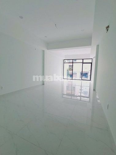 Cho thuê nhà mặt tiền đường Võ Văn Tần Phường 5 Quận 3 